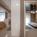 Sas 1 Luxury Apartment Mamaia