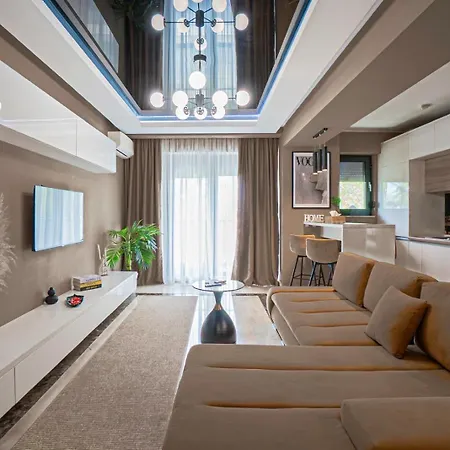 Sas 1 Luxury *